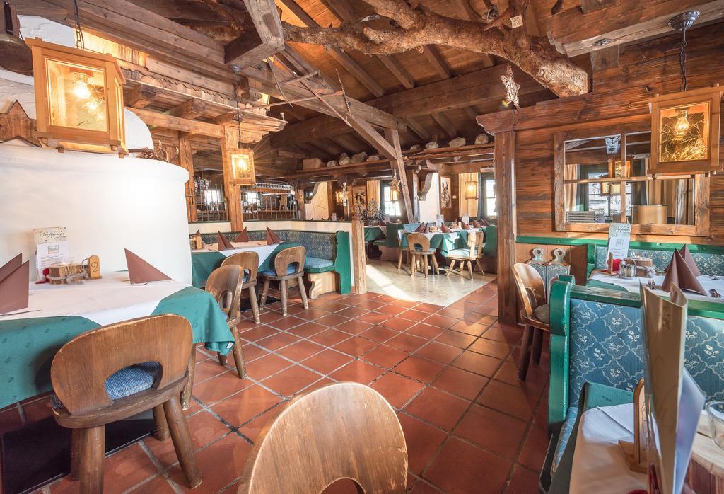 Pension Restaurant Dorfalm Leogang Exterior foto